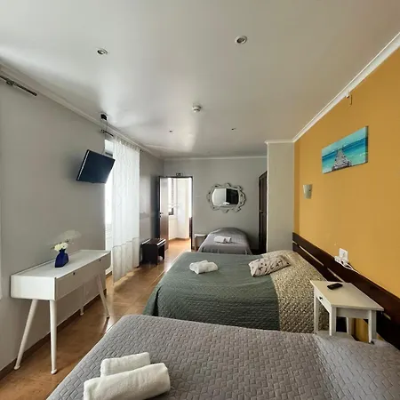Residencia Aviz Πανσιόν Peniche