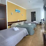 Konukevi Residencia Aviz Peniche