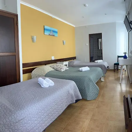 בית הארחה Residencia Aviz פניש